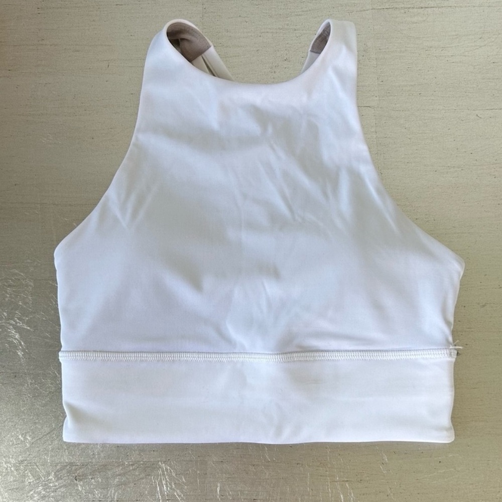 lululemon top fits more like 0 NWOT
